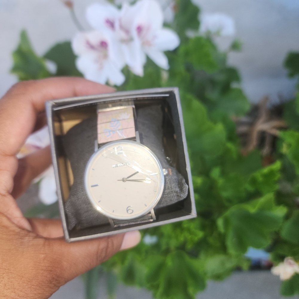 Beautiful watch - Picture 2 of 10
